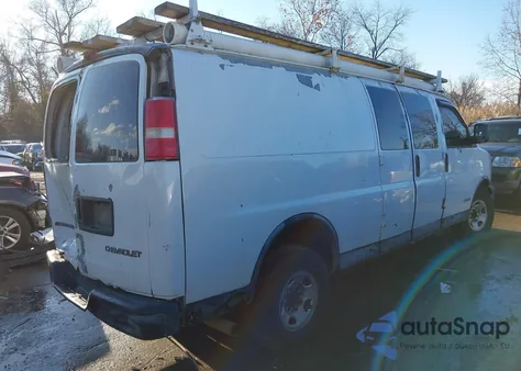 2003 Chevrolet Express из США, поврежденный, VIN 1GCGG29V131236935